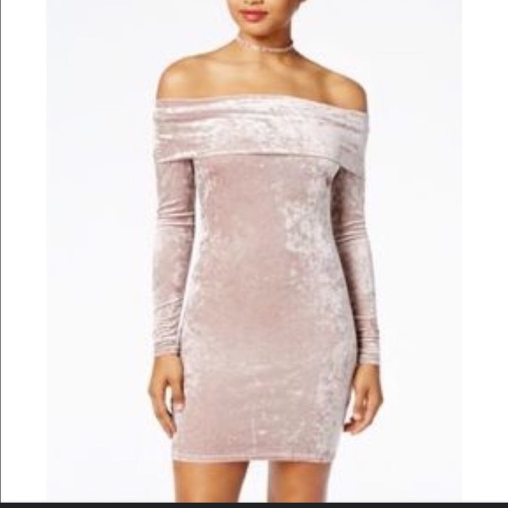 Material Girl S crushed soft pink velvet material.  Off shoulder or not.